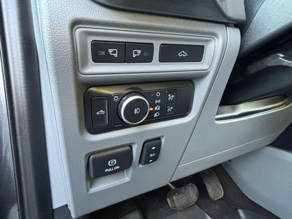 used 2021 Ford F-150 car, priced at $32,546