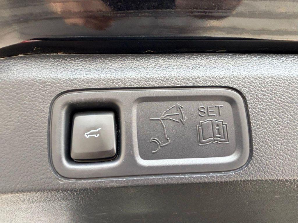 used 2024 Ford Expedition Max car, priced at $41,900