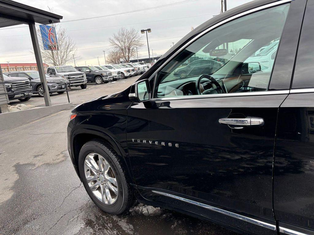 used 2018 Chevrolet Traverse car, priced at $16,499