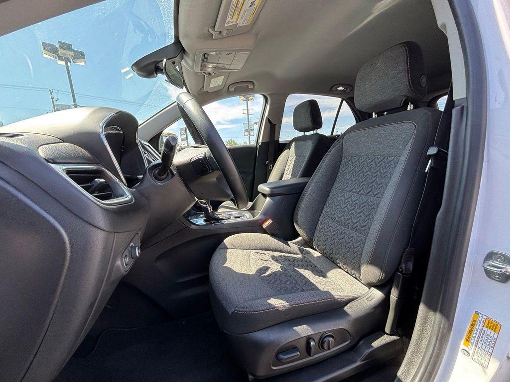 used 2023 Chevrolet Equinox car, priced at $17,193