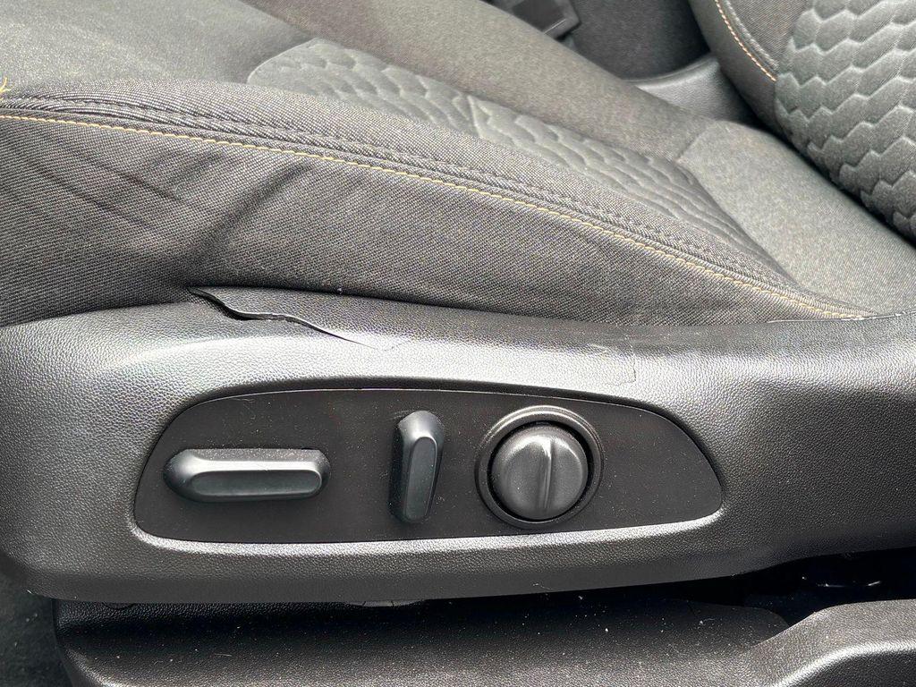 used 2021 Chevrolet Equinox car, priced at $14,871
