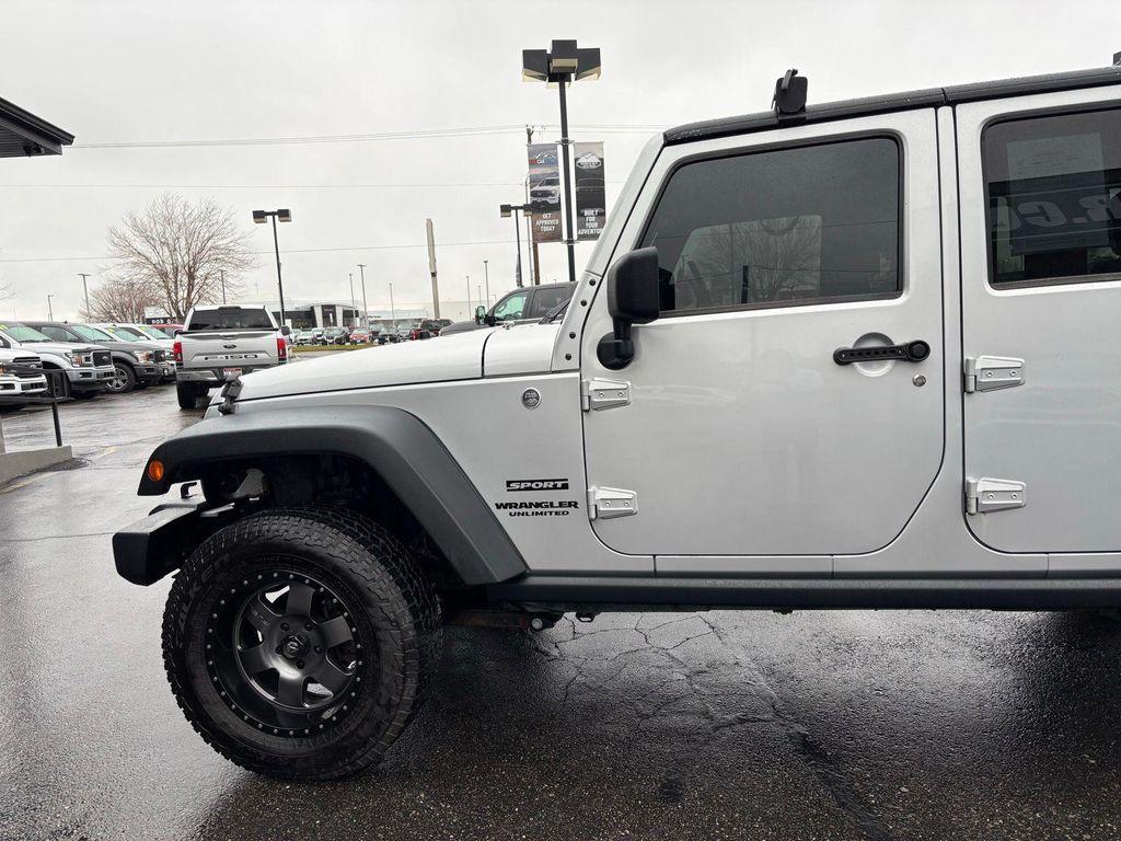 used 2012 Jeep Wrangler Unlimited car, priced at $11,330