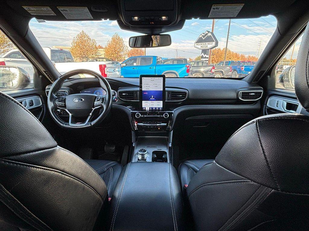 used 2022 Ford Explorer car, priced at $32,974