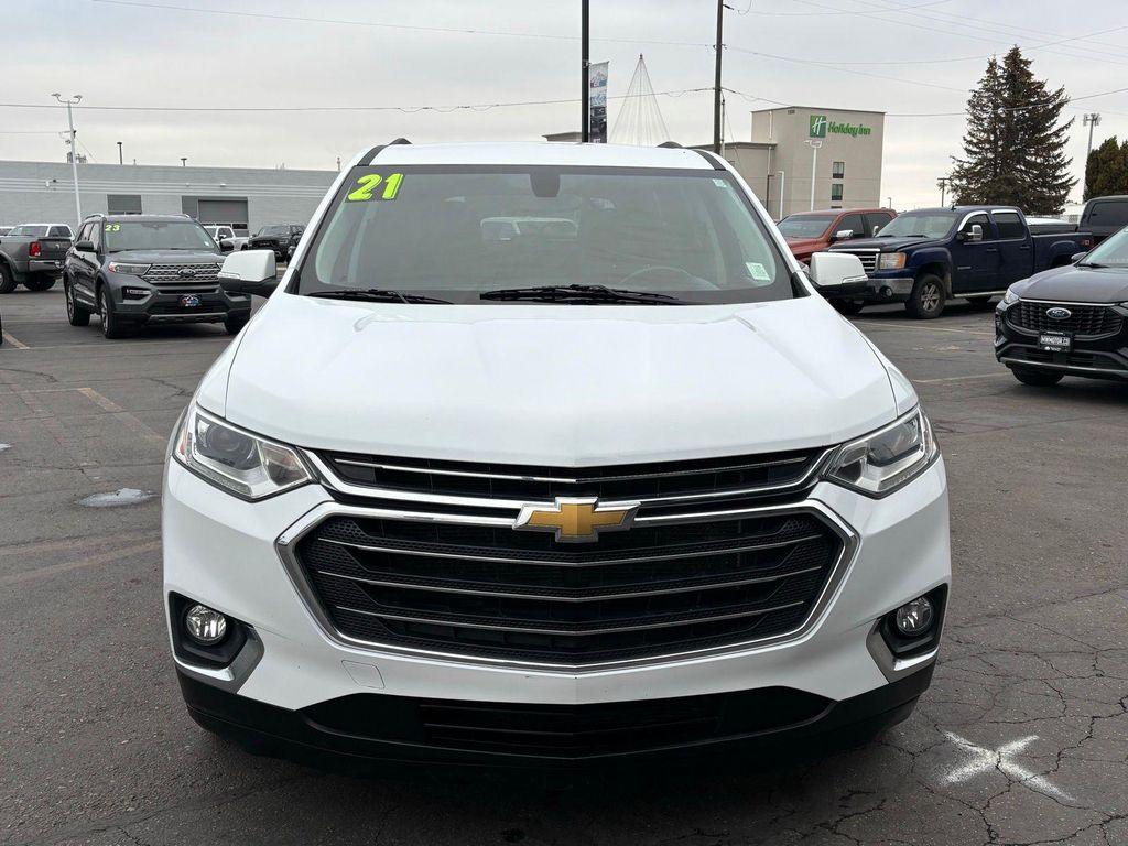 used 2021 Chevrolet Traverse car, priced at $18,900