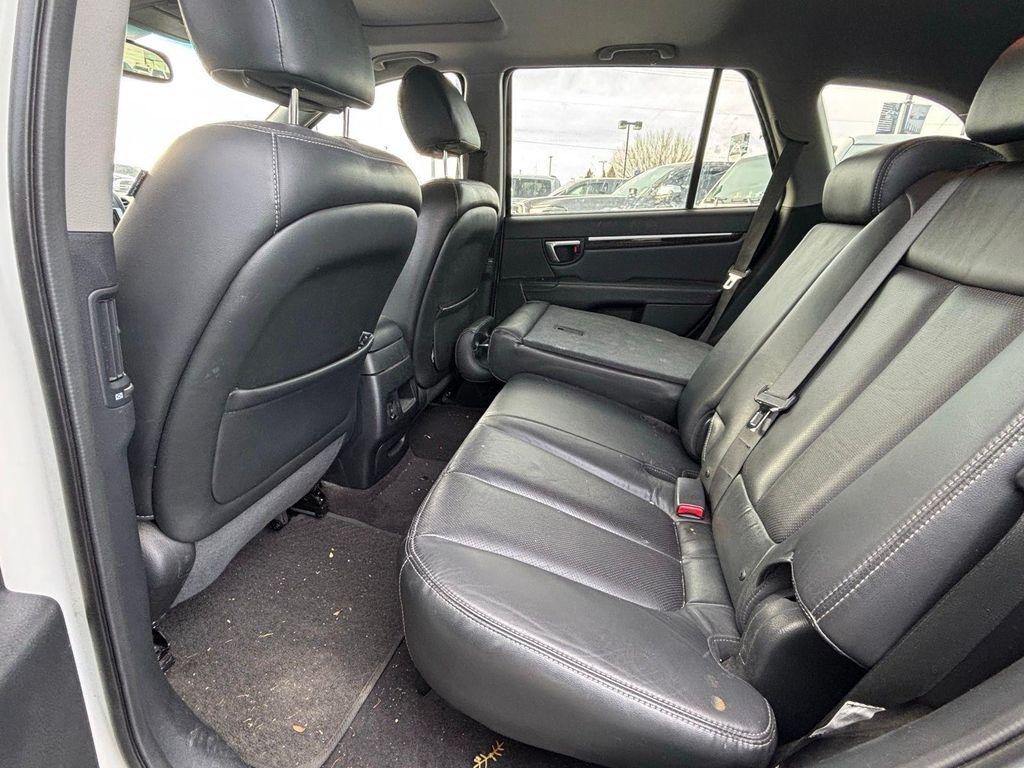 used 2009 Hyundai Santa Fe car, priced at $6,490