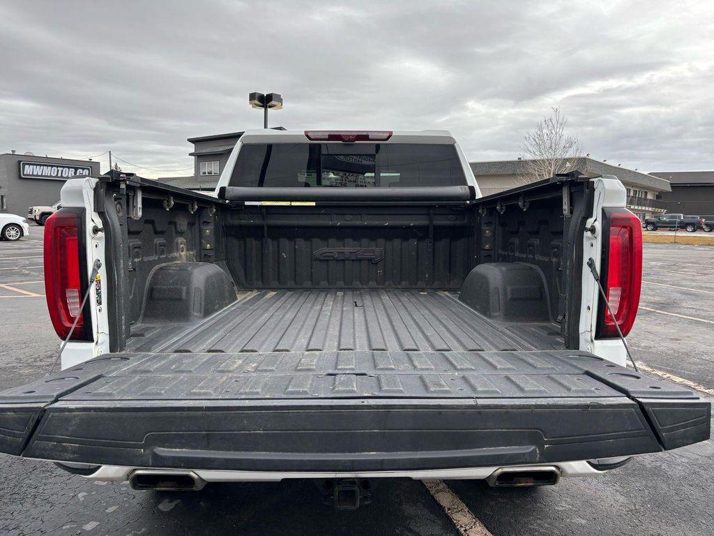 used 2023 GMC Sierra 1500 car, priced at $43,889