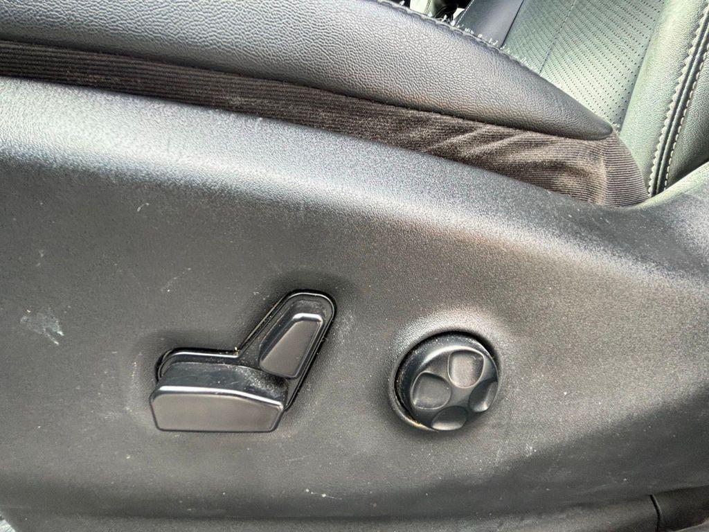 used 2024 Chrysler Pacifica car, priced at $29,431