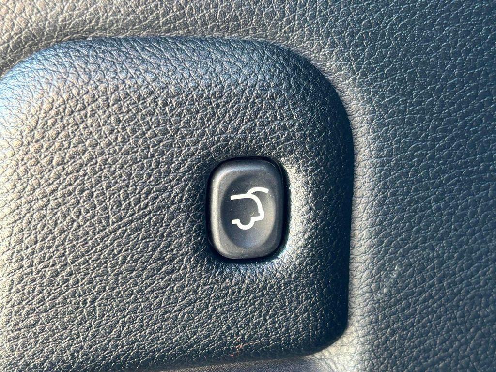 used 2017 Jeep Grand Cherokee car, priced at $13,489
