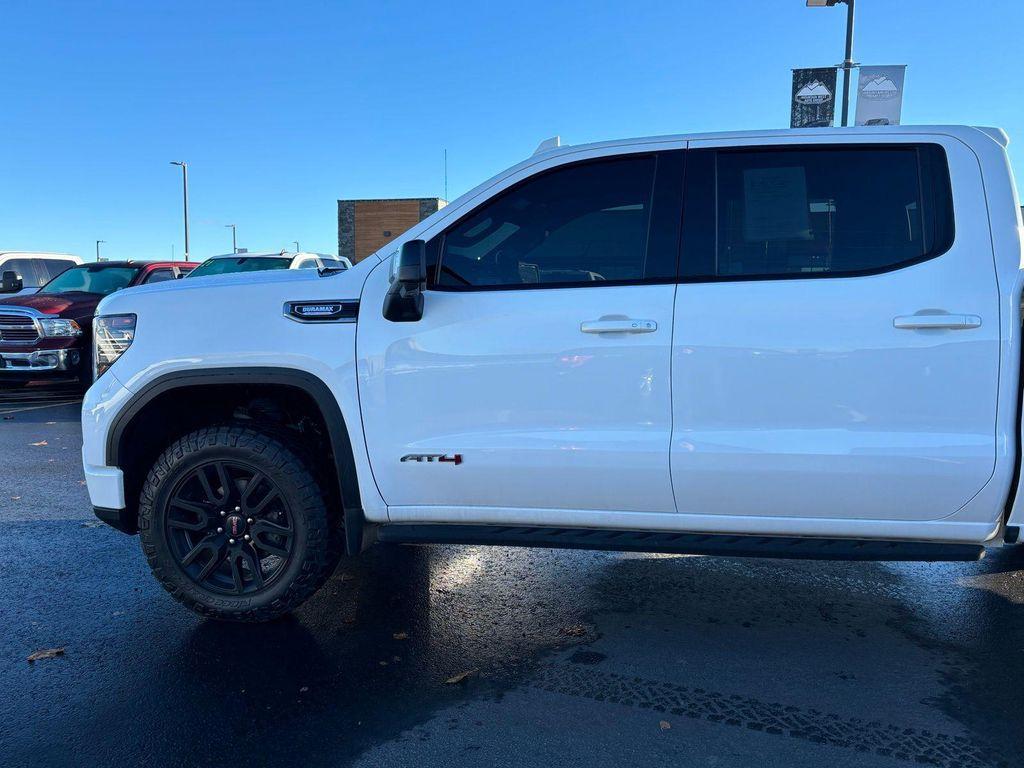 used 2022 GMC Sierra 1500 car, priced at $45,495