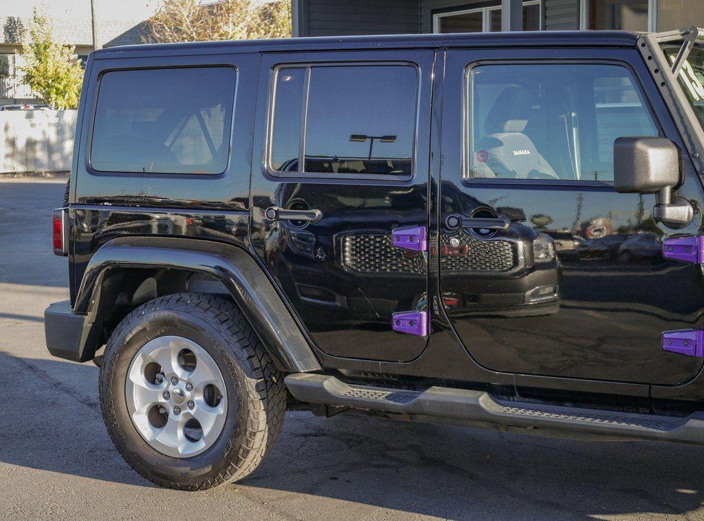 used 2013 Jeep Wrangler Unlimited car, priced at $16,775