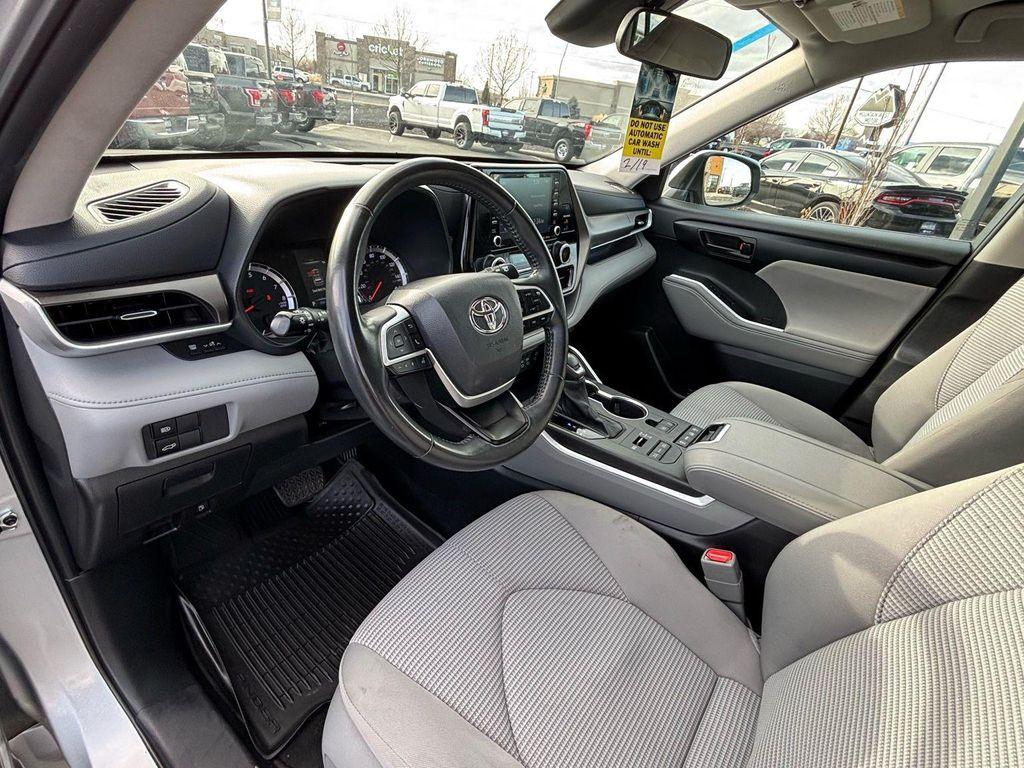 used 2022 Toyota Highlander car, priced at $25,980