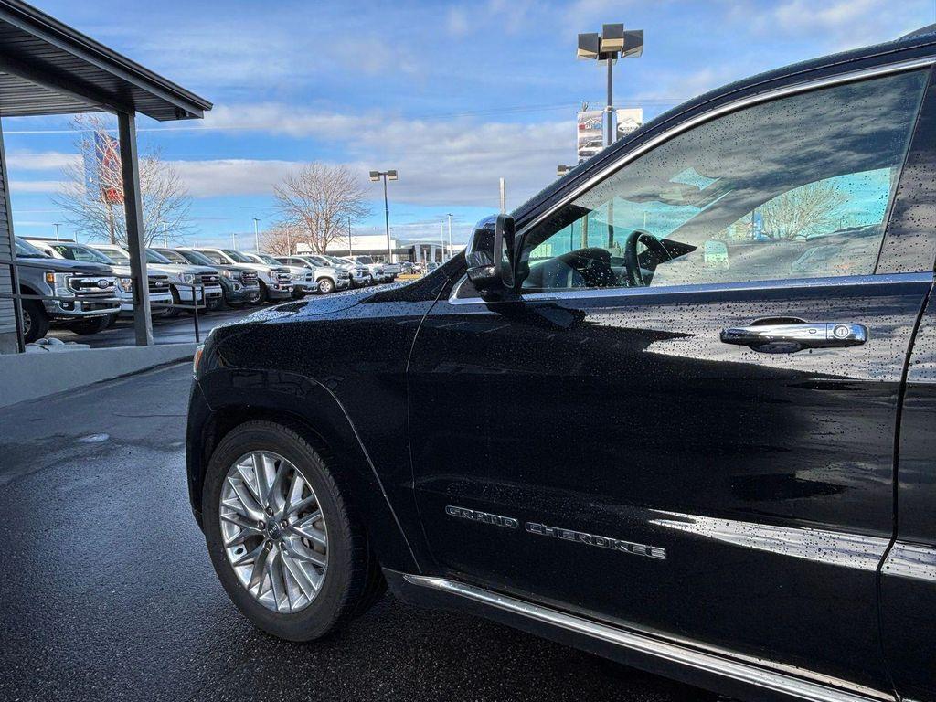 used 2017 Jeep Grand Cherokee car, priced at $15,783