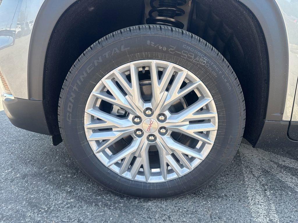 new 2026 GMC Acadia car, priced at $51,870