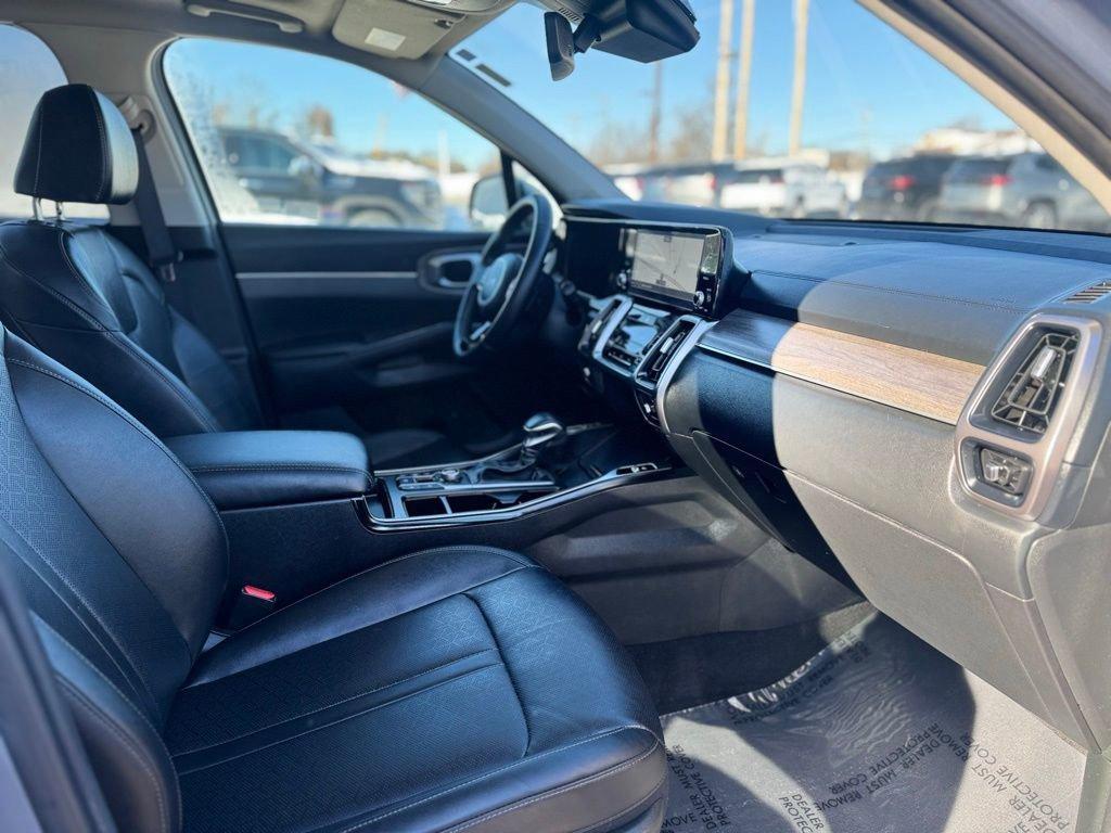 used 2023 Kia Sorento car, priced at $31,590