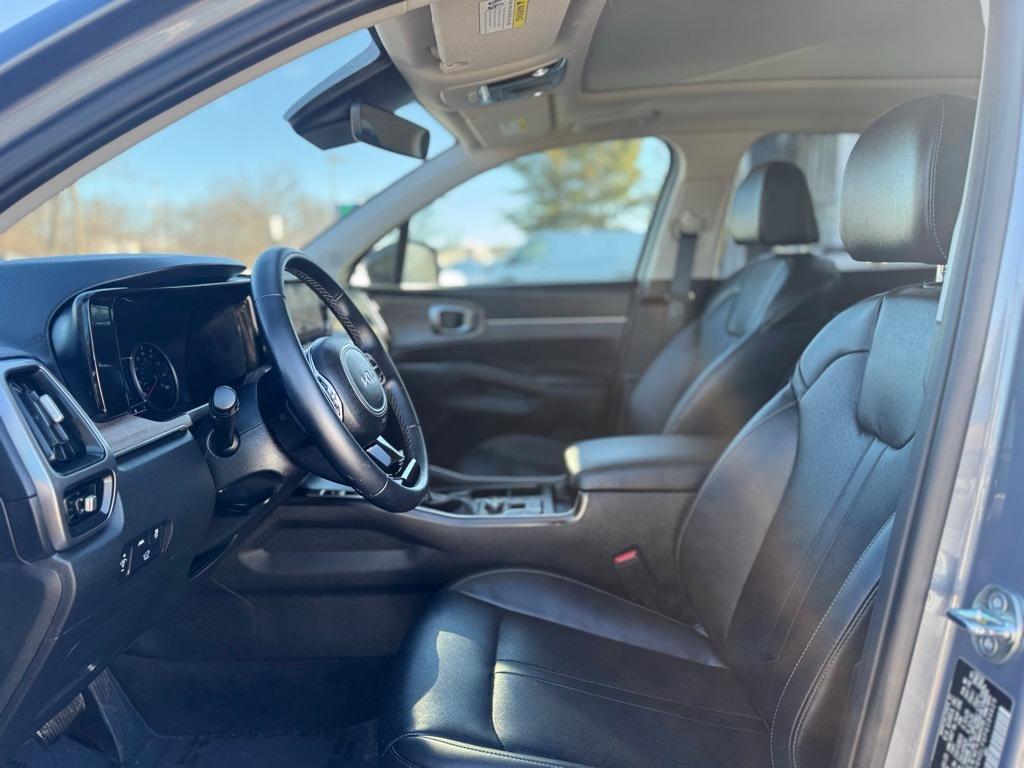 used 2023 Kia Sorento car, priced at $30,995