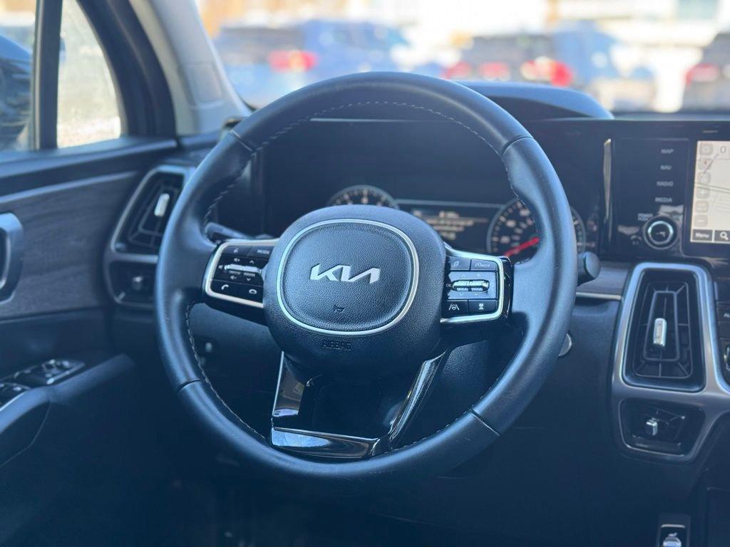 used 2023 Kia Sorento car, priced at $31,590
