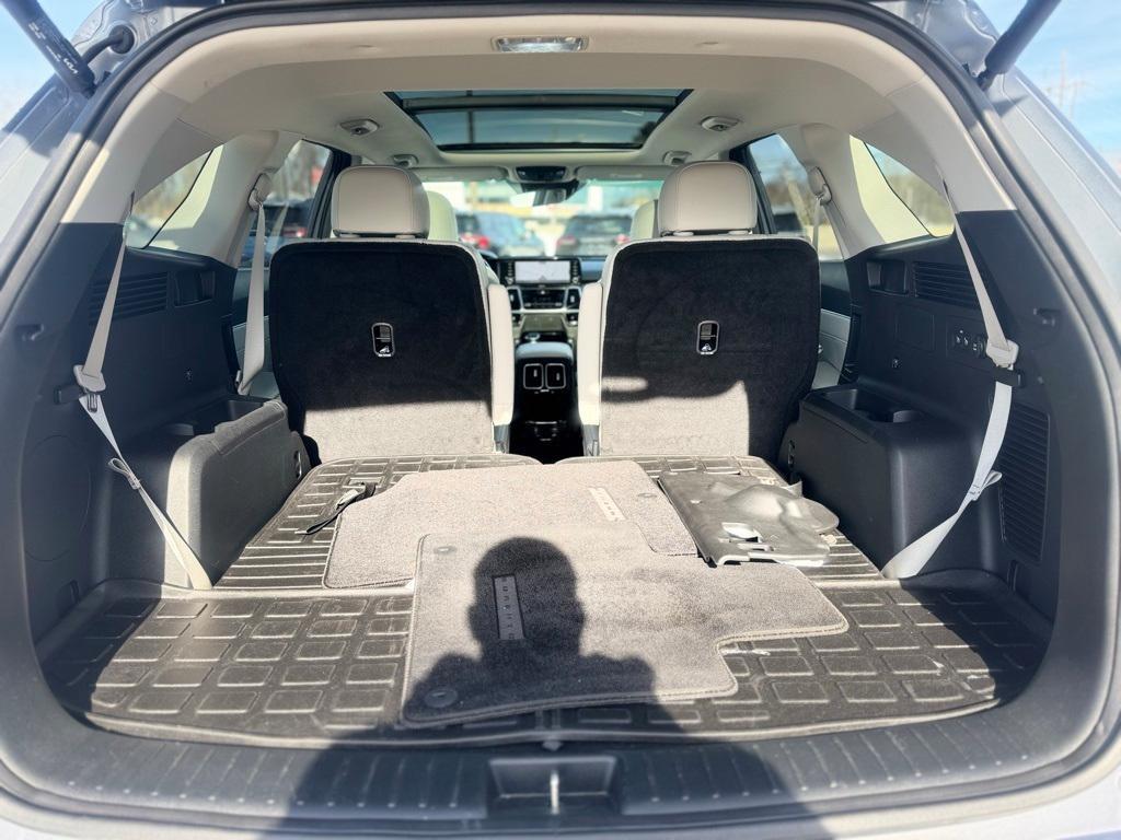 used 2023 Kia Sorento car, priced at $32,795