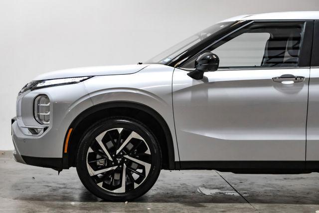 used 2024 Mitsubishi Outlander car, priced at $25,683