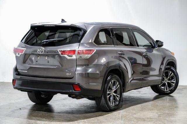 used 2016 Toyota Highlander car, priced at $16,983