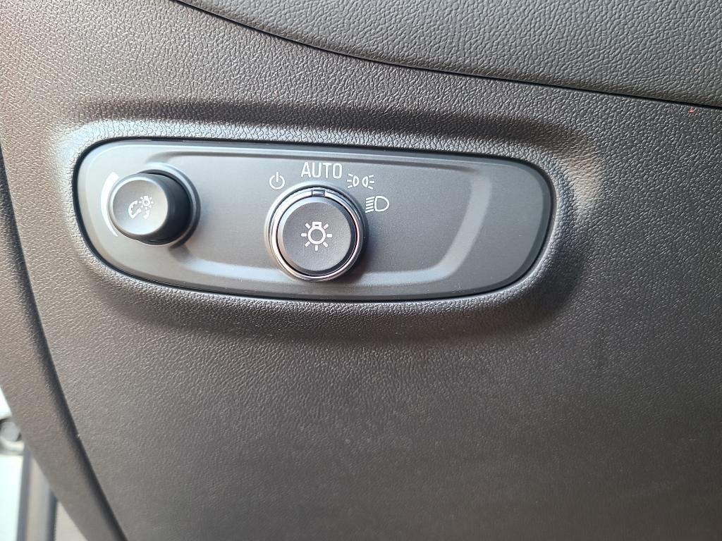 used 2024 Chevrolet Equinox car, priced at $27,594