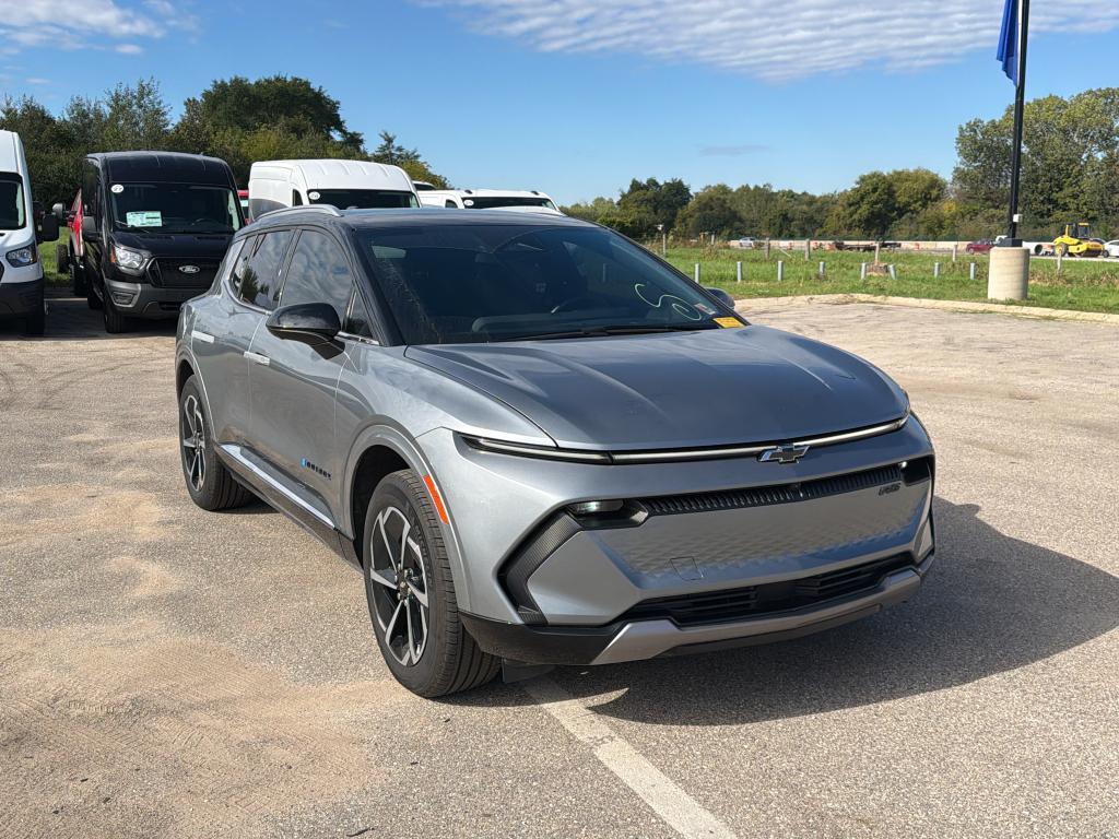 used 2025 Chevrolet Equinox EV car, priced at $29,589