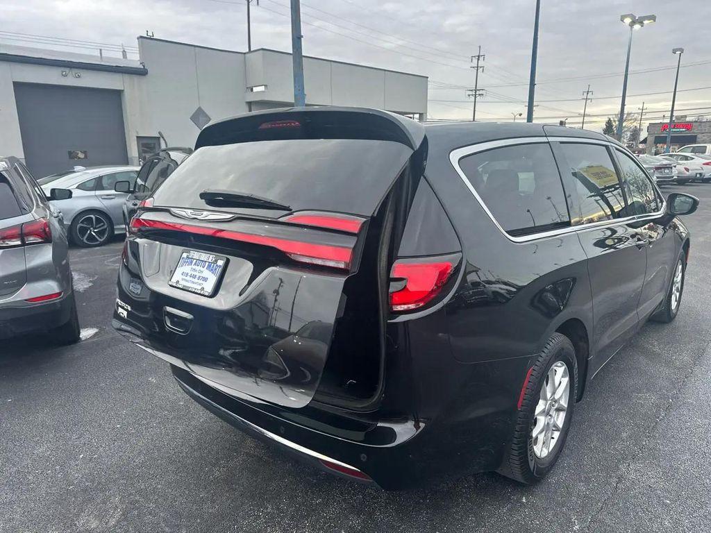 used 2023 Chrysler Pacifica car, priced at $23,605