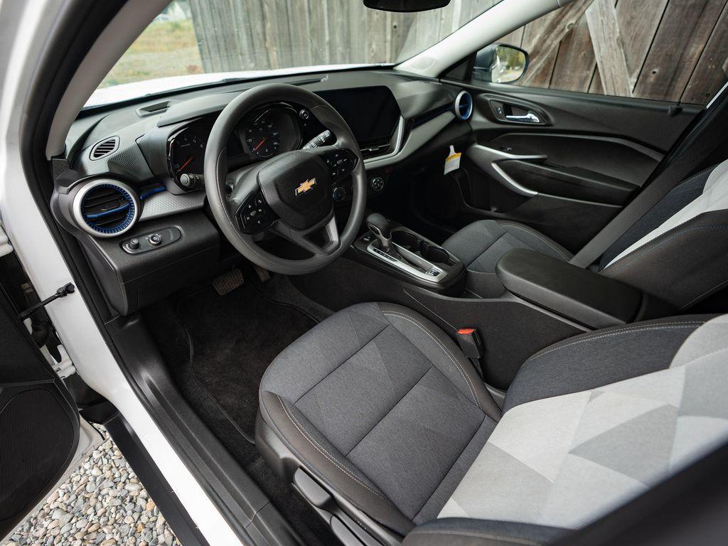 used 2024 Chevrolet Trax car, priced at $17,450