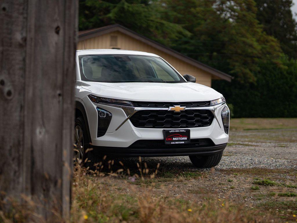 used 2024 Chevrolet Trax car, priced at $17,450