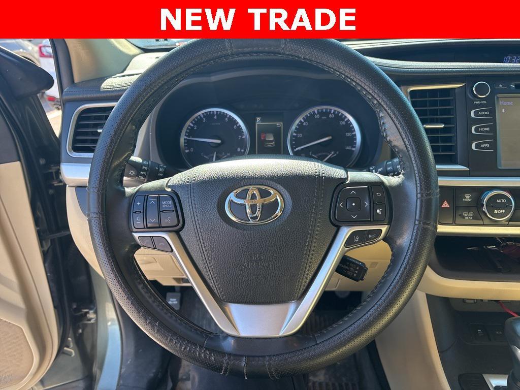 used 2019 Toyota Highlander car, priced at $27,063