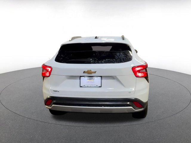 used 2025 Chevrolet Trax car, priced at $19,837