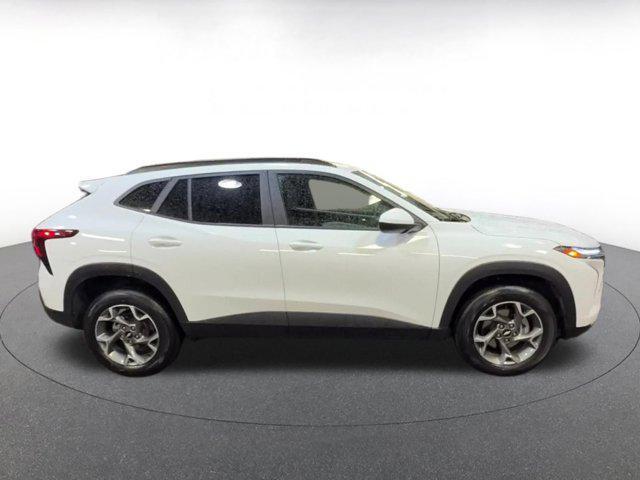 used 2025 Chevrolet Trax car, priced at $19,837