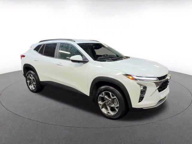 used 2025 Chevrolet Trax car, priced at $19,837