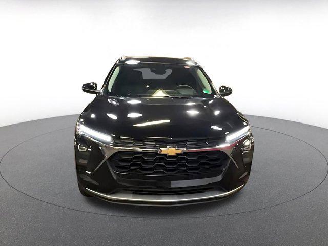 used 2025 Chevrolet Trax car, priced at $20,487
