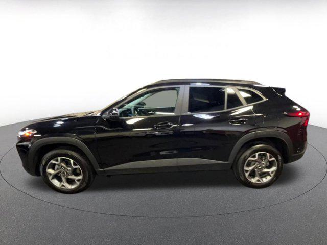 used 2025 Chevrolet Trax car, priced at $19,292