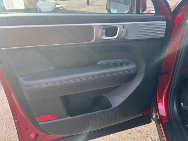 used 2025 Hyundai Santa Fe car, priced at $29,687