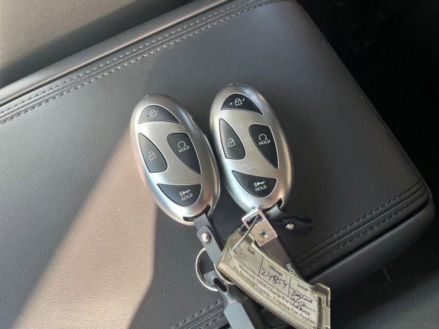 used 2025 Hyundai Santa Fe car, priced at $29,687