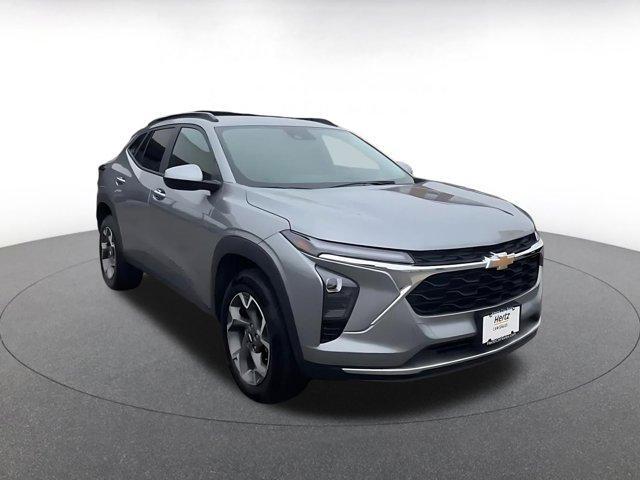 used 2025 Chevrolet Trax car, priced at $20,519