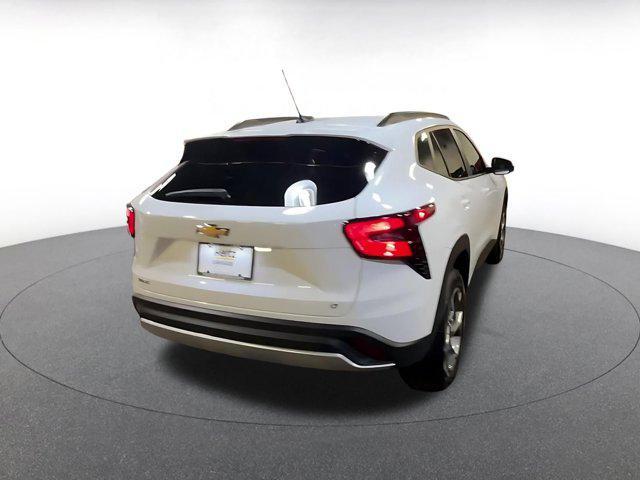 used 2025 Chevrolet Trax car, priced at $20,366