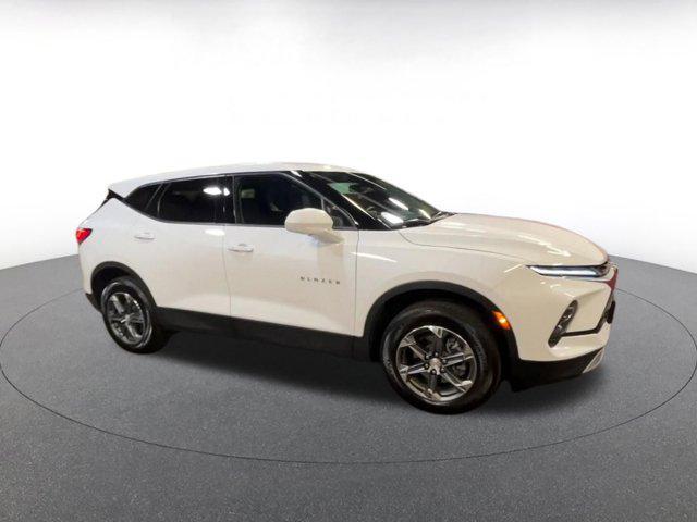 used 2025 Chevrolet Blazer car, priced at $25,867