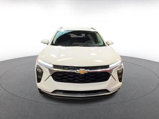 used 2025 Chevrolet Trax car, priced at $19,796