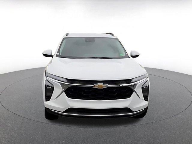 used 2025 Chevrolet Trax car, priced at $20,359