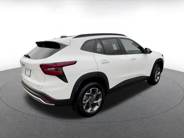 used 2025 Chevrolet Trax car, priced at $20,359