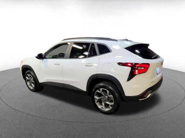 used 2025 Chevrolet Trax car, priced at $19,348
