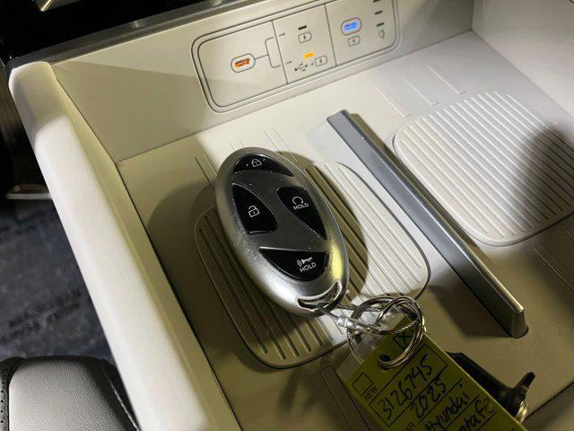 used 2025 Hyundai Santa Fe car, priced at $28,382