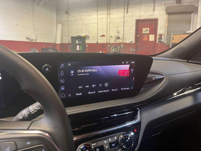 used 2025 Buick Envista car, priced at $23,466