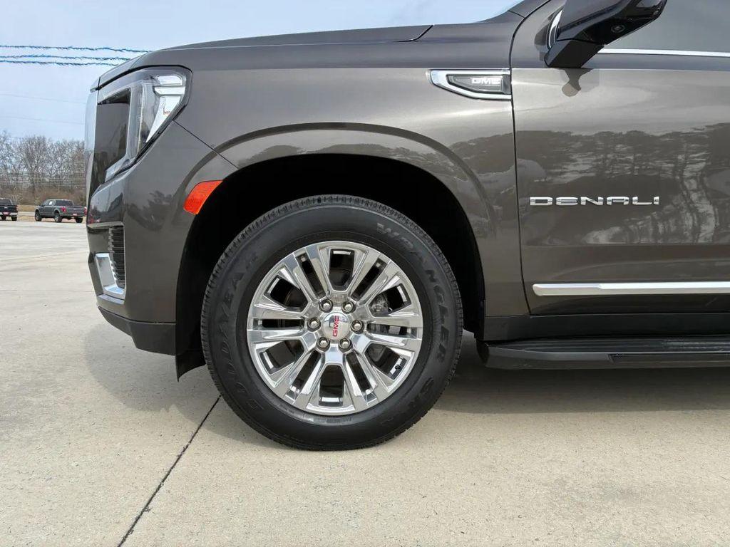 used 2021 GMC Yukon XL car, priced at $43,995