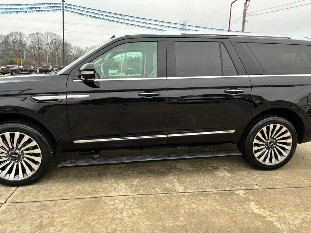 used 2020 Lincoln Navigator car, priced at $32,995