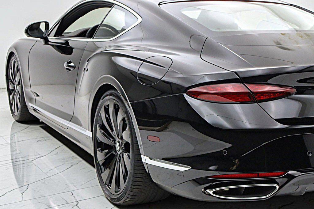 Bentley Continental GT view 8