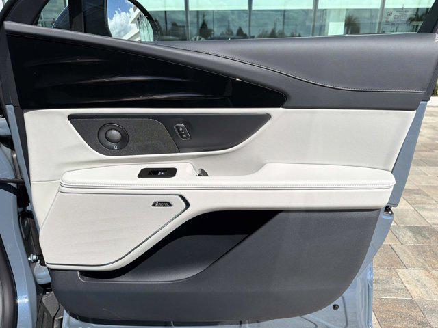 new 2026 Lincoln Nautilus car, priced at $59,223