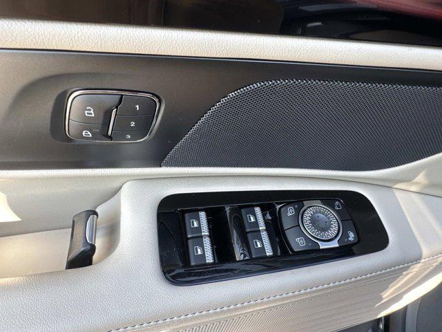 used 2025 Lincoln Nautilus car, priced at $46,300